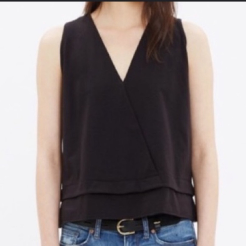 Madewell Nightout Sz XS black v-neck sleeveless top blouse